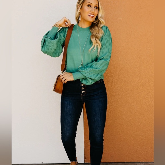 Green classic stripe puff sleeve sweater Anthropologie - Picture 4 of 4